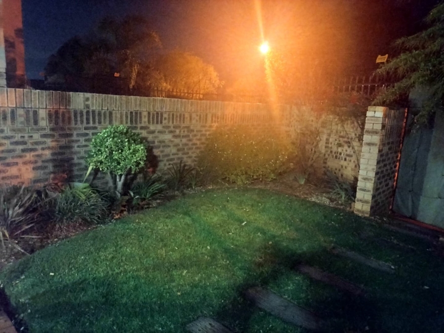 2 Bedroom Property for Sale in Heuwelsig Free State